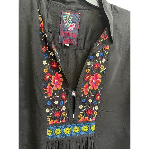 Johnny Was Black Rayon Embroidered Floral Boho Tunic Top Sz S Peasant